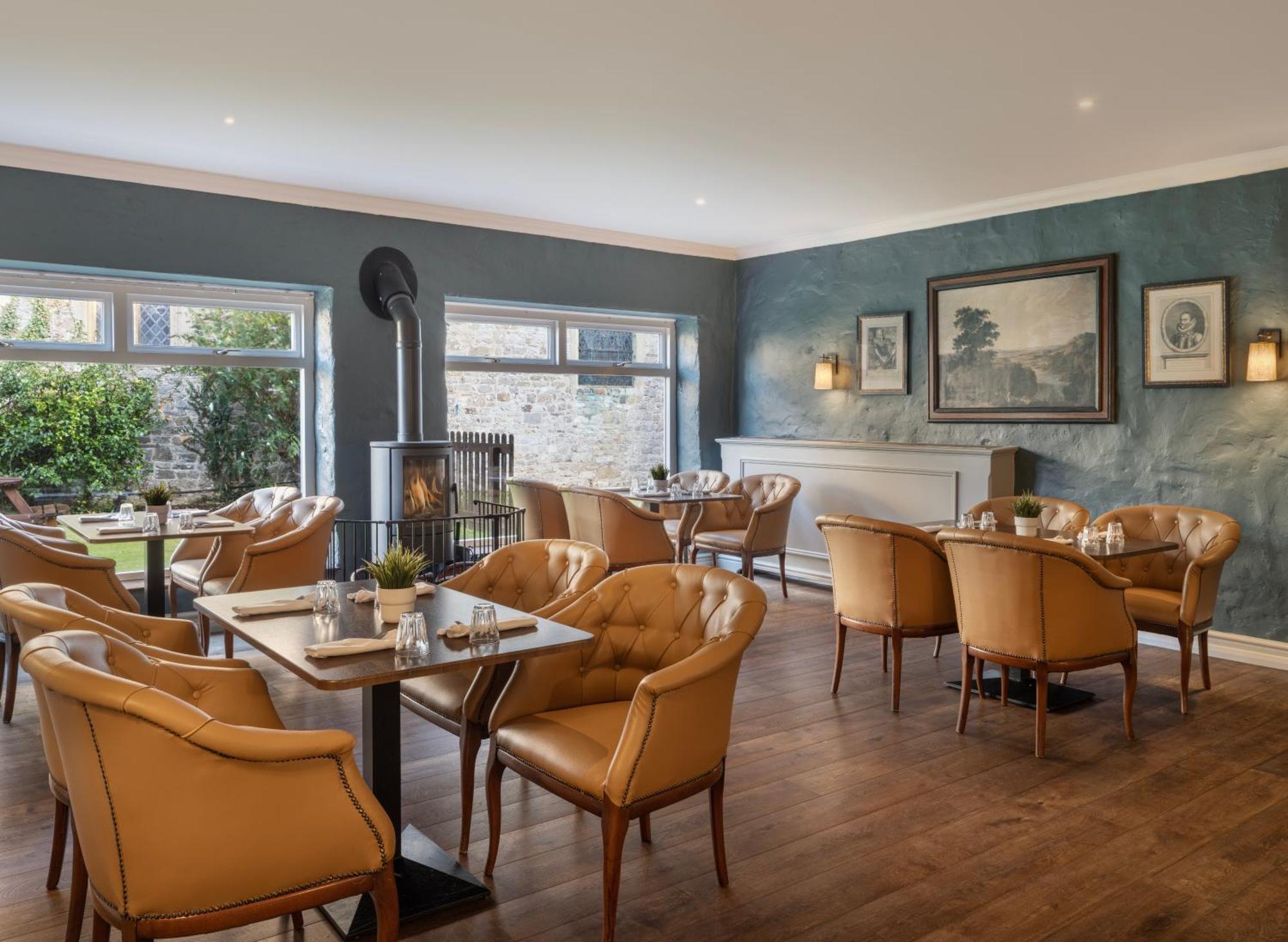 Delta Hotels By Marriott St Pierre Country Club Chepstow Bagian luar foto
