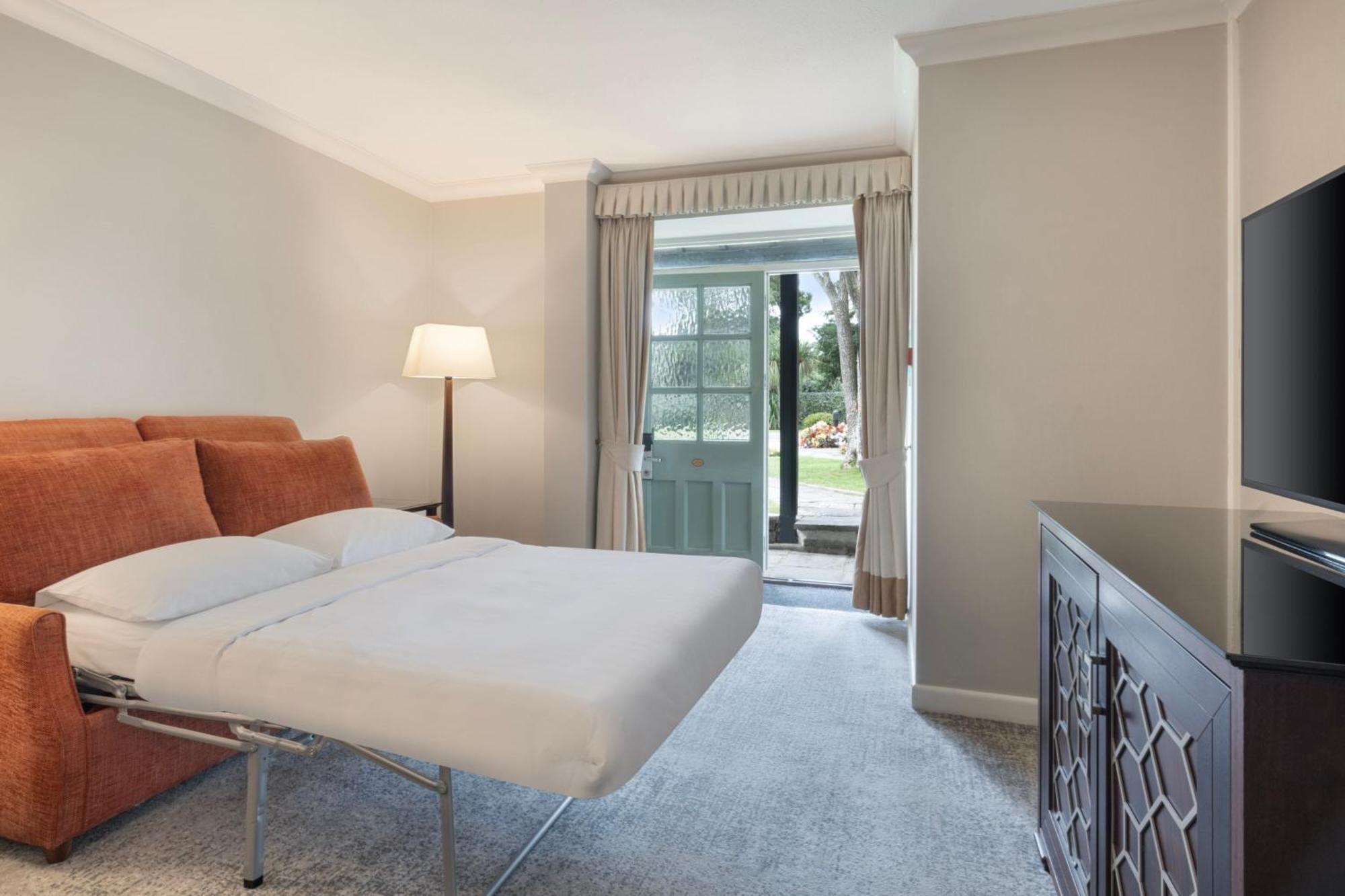 Delta Hotels By Marriott St Pierre Country Club Chepstow Bagian luar foto